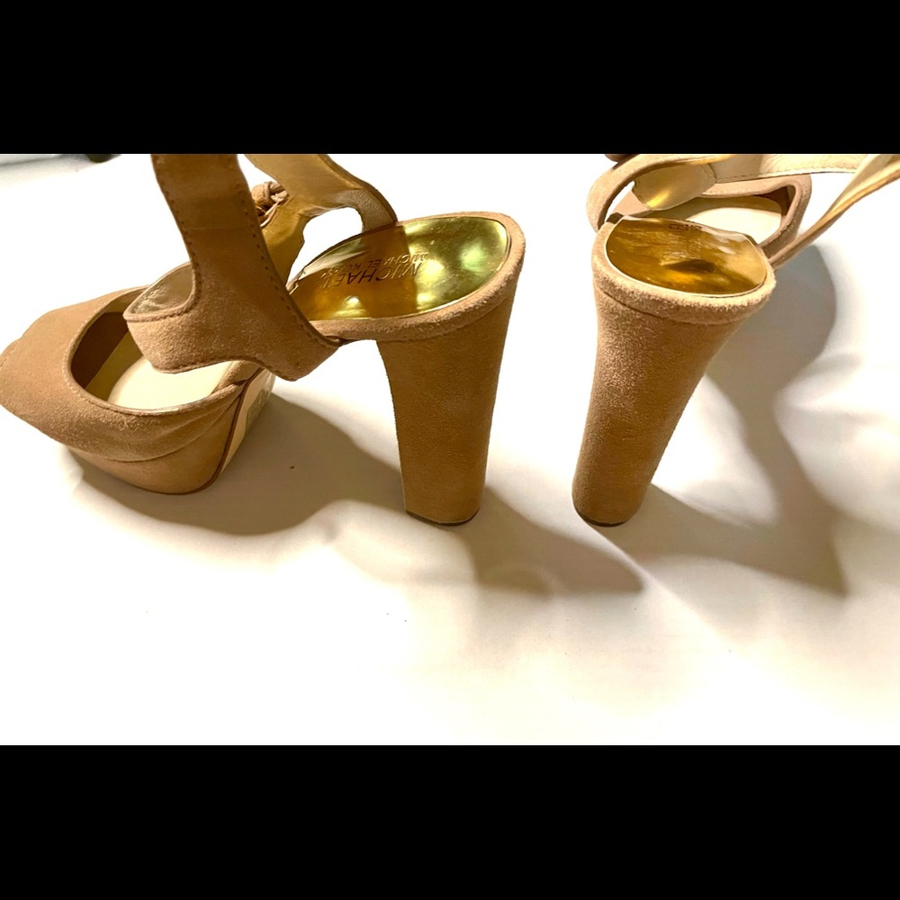 Michael Kors Peep Toe Sandal⚜️⚜️⚜️